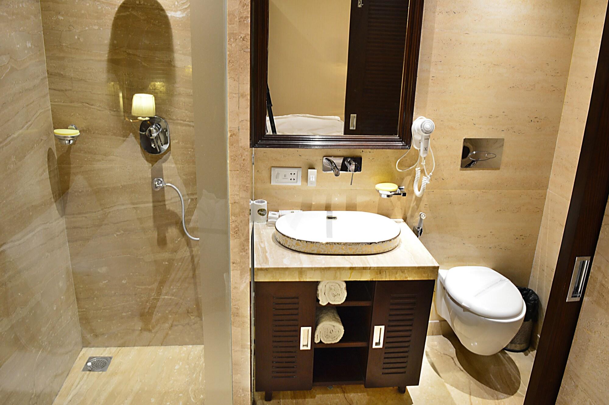 Hotel Emperor Palms New Delhi Eksteriør billede