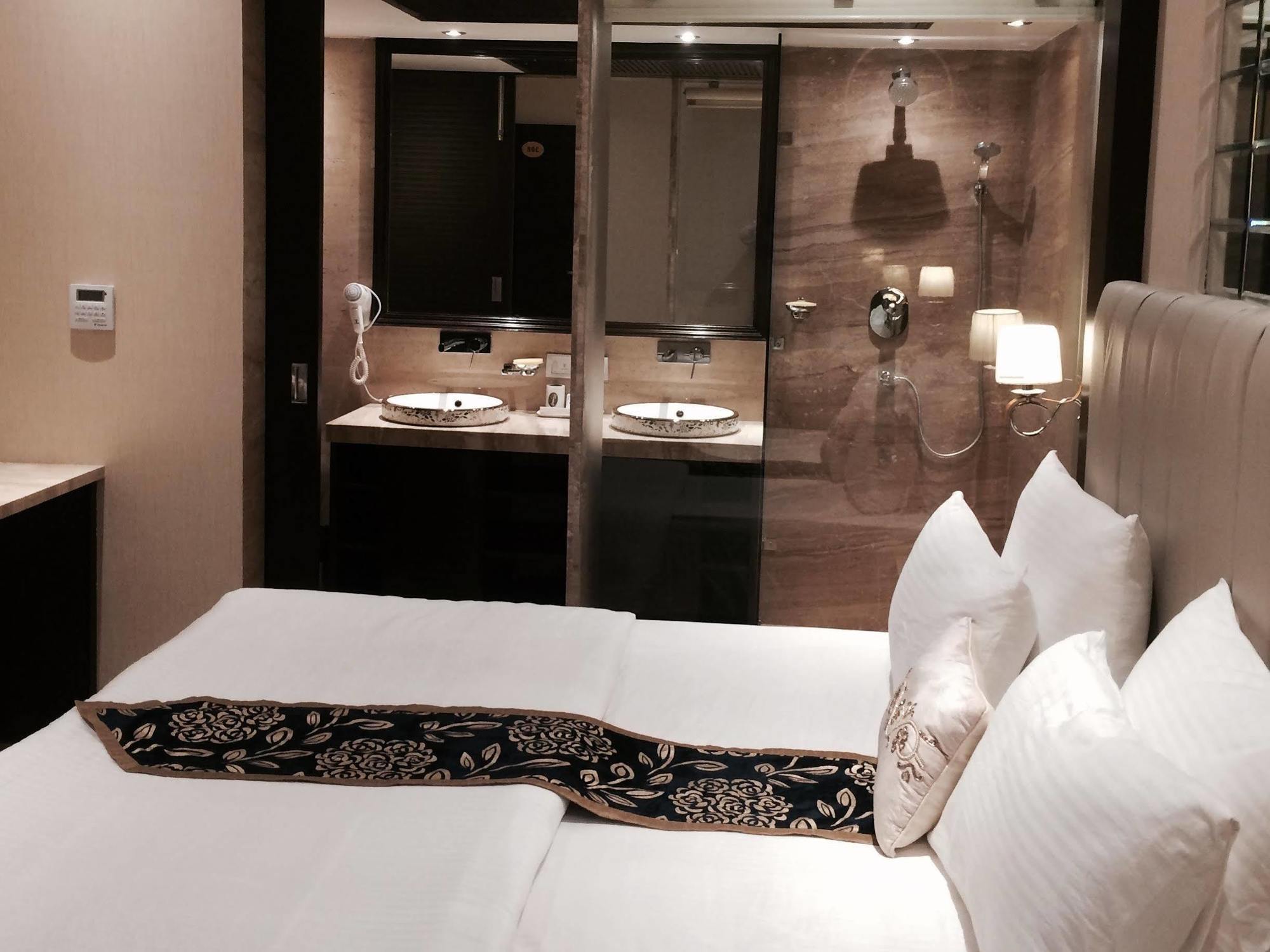Hotel Emperor Palms New Delhi Eksteriør billede