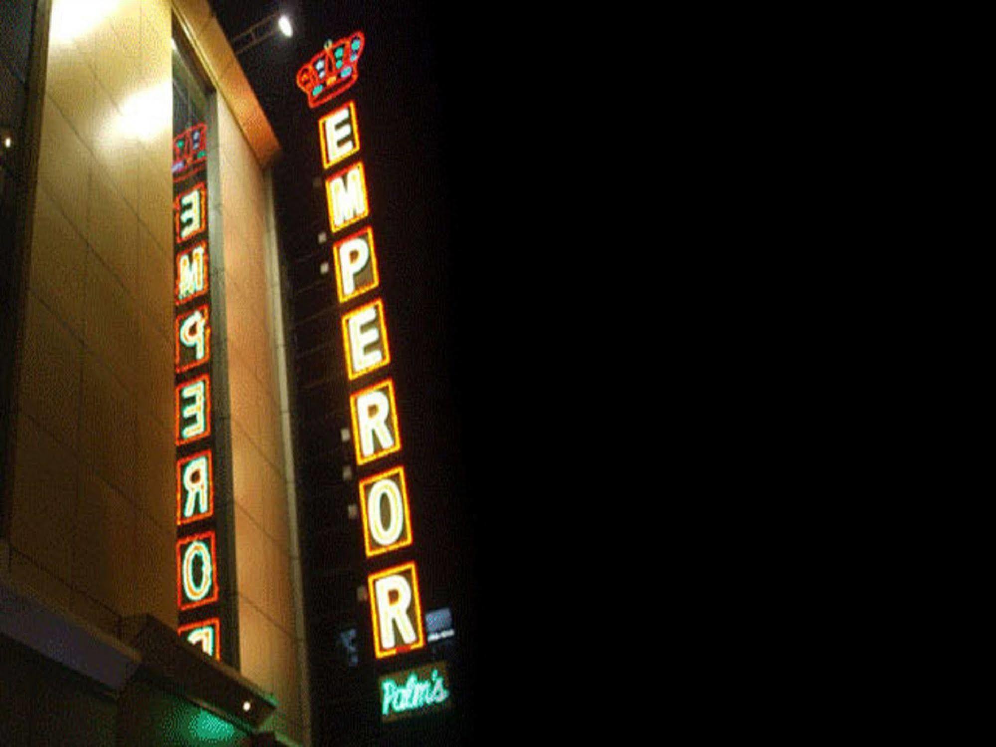Hotel Emperor Palms New Delhi Eksteriør billede